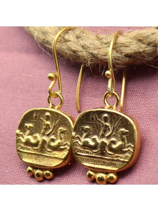 Retro Golden Coin Dangle Earrings