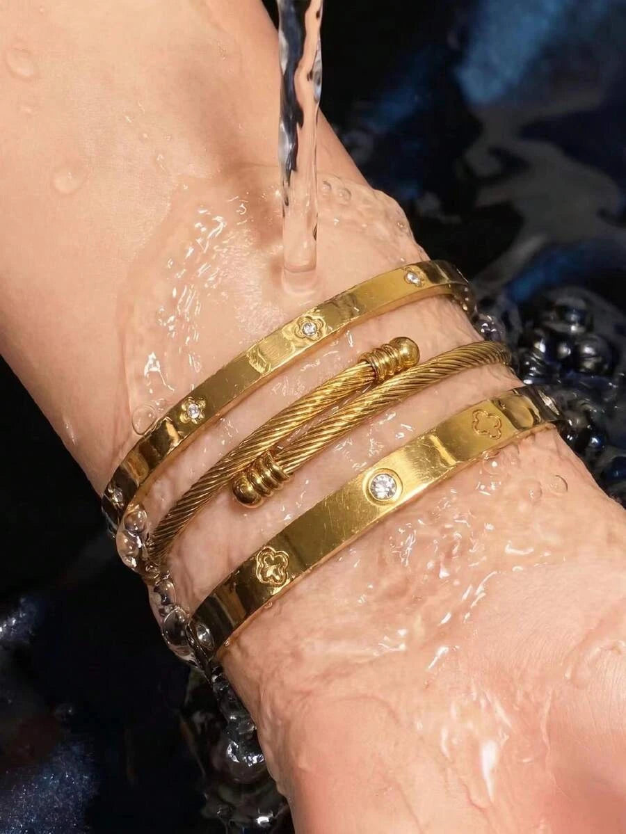 Minimalist Floral Stainless Steel Gold Bracelet Set
