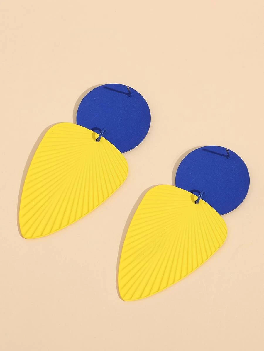 Exaggerated Pearl Leaf Stud Earrings