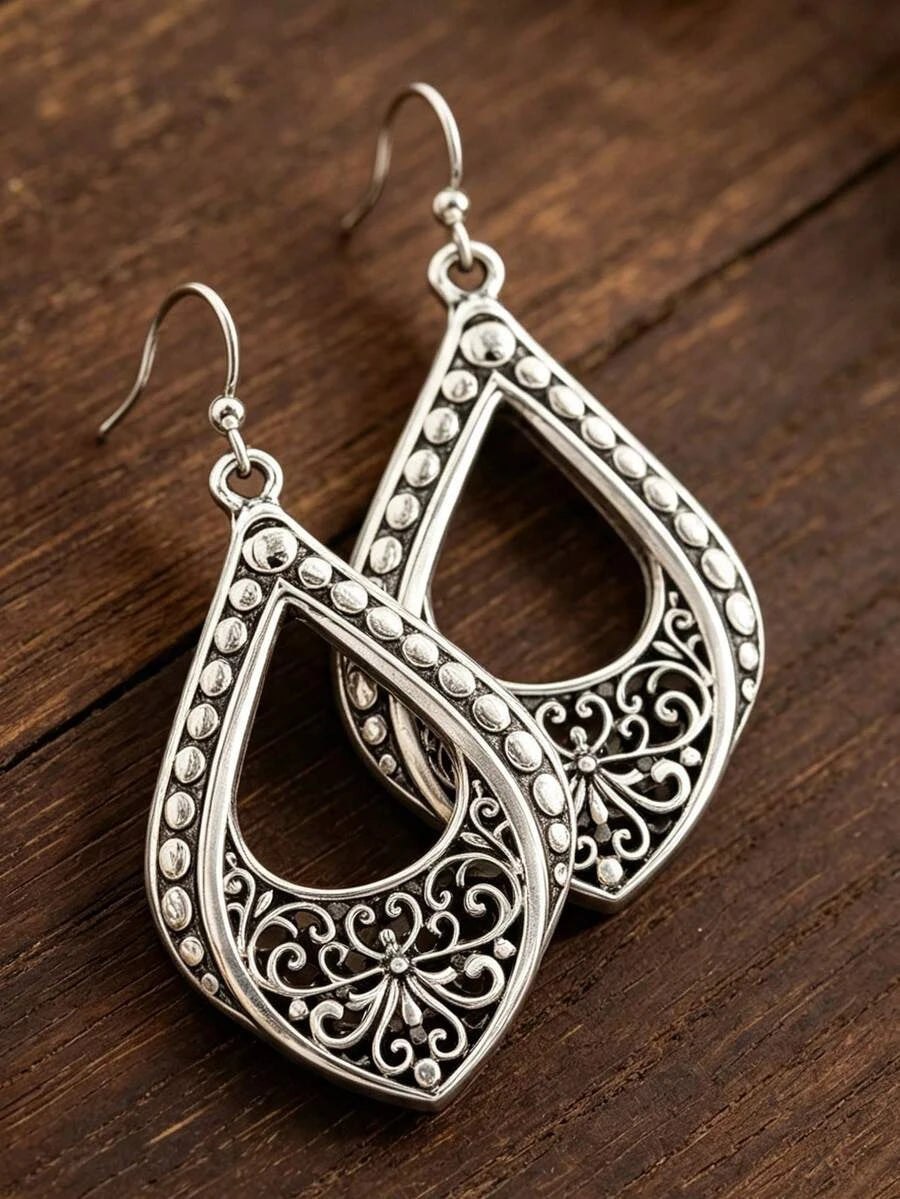 Minimalist Vintage Bohemian Carved Hollow Alloy Earrings