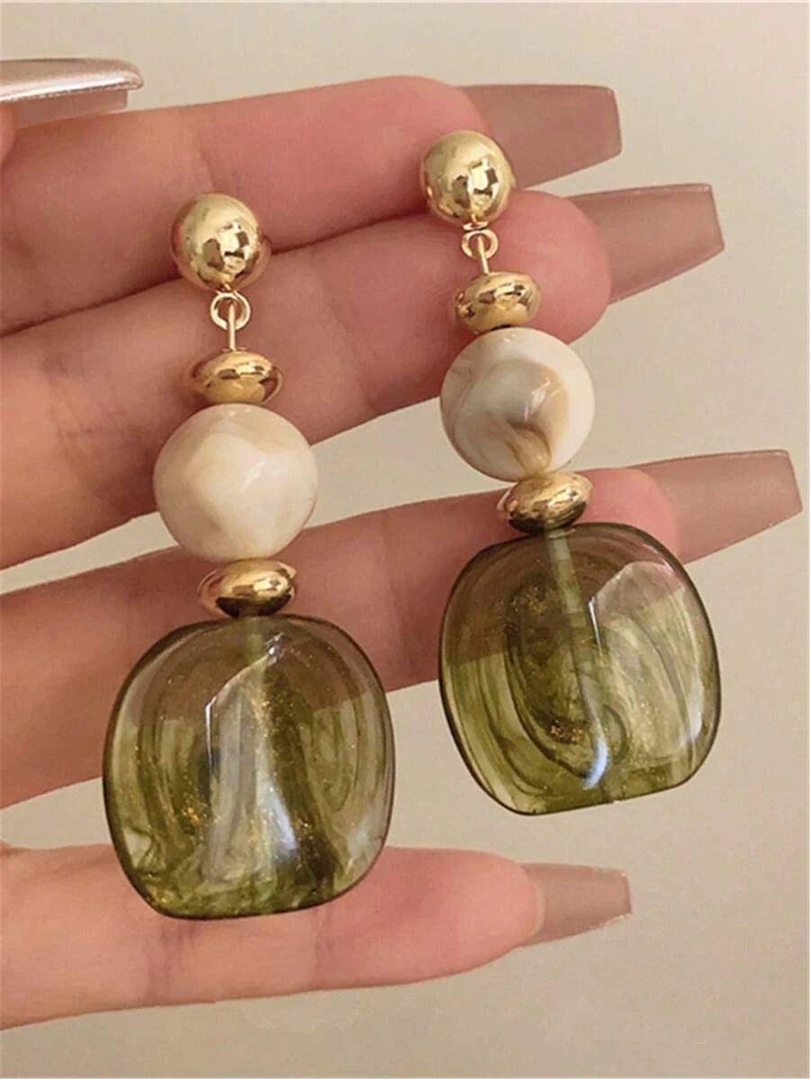 Vintage Asymmetrical Tie Dye Long Acrylic Pendant Earrings