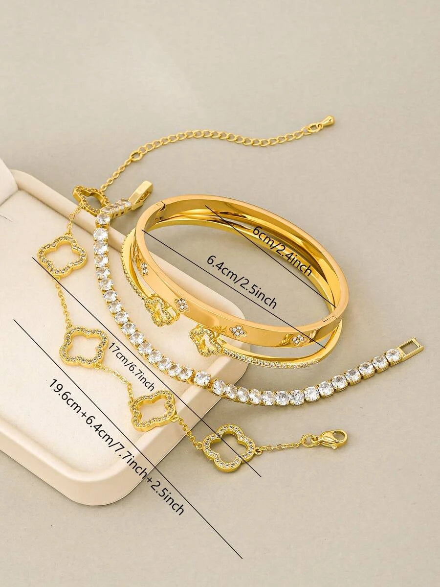 Gold Clover Bracelet Set