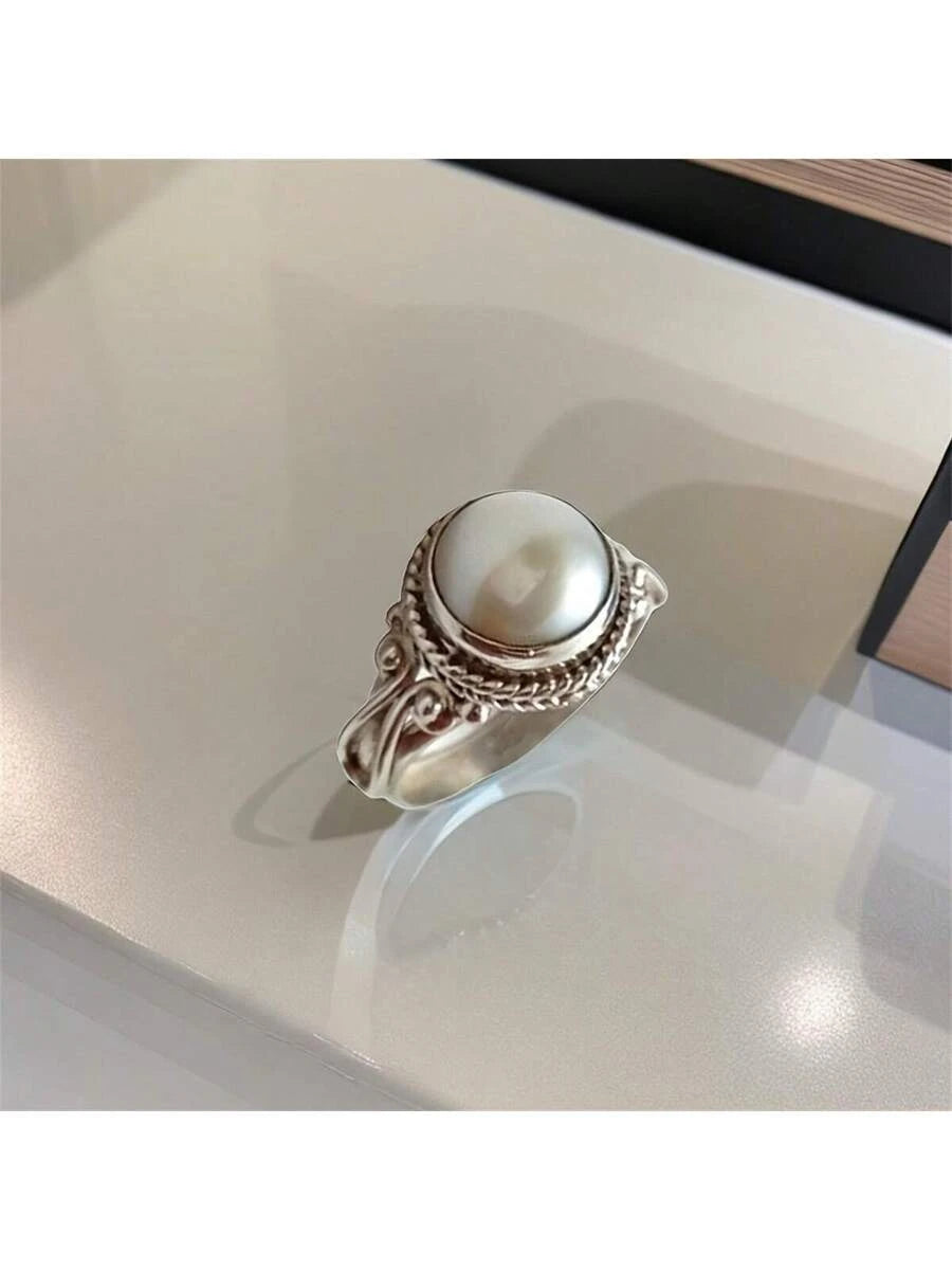 Retro Half-Circle Faux Pearl Ring