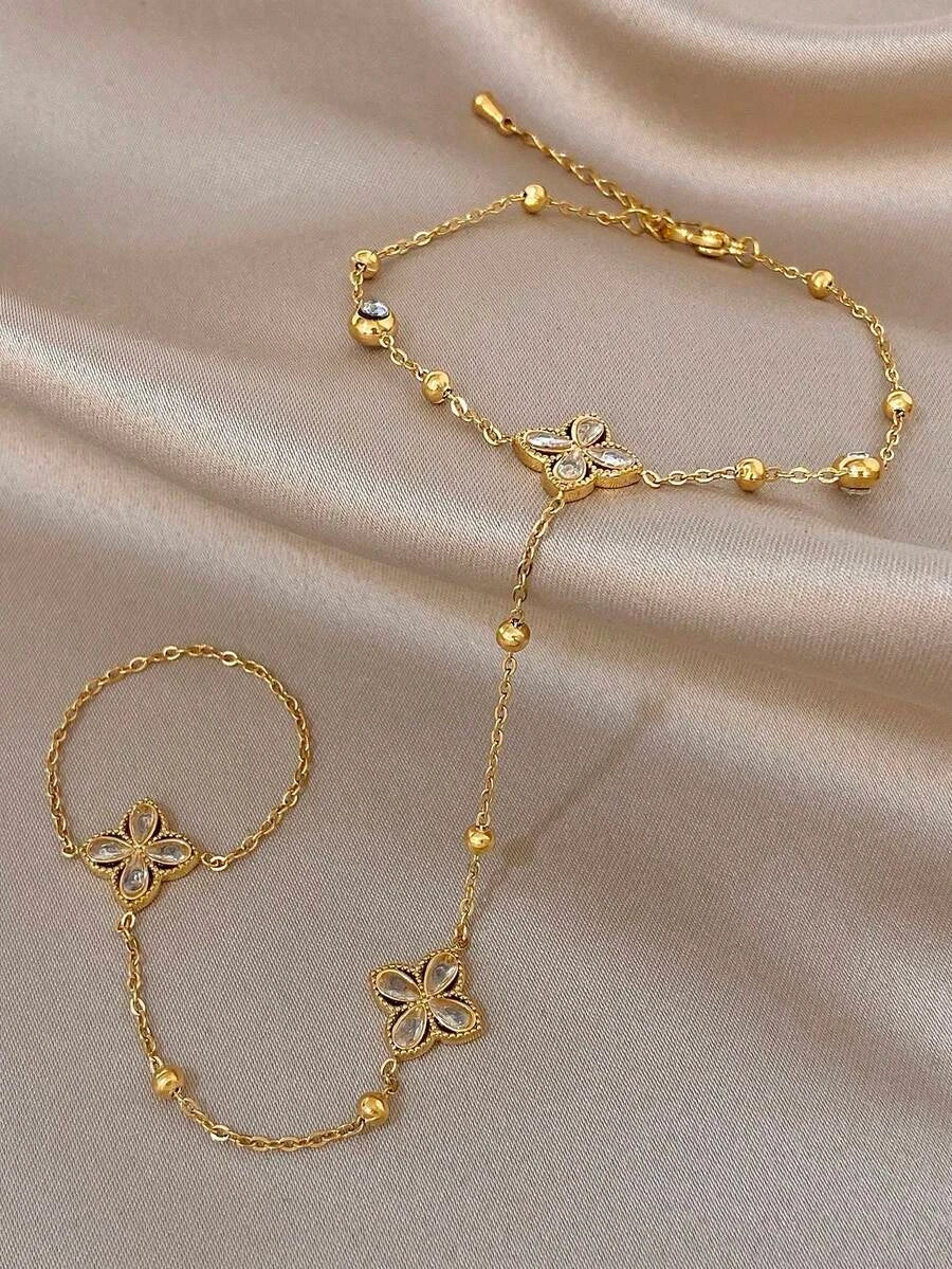 Four Leaf Clover Zirconia Finger Bracelet