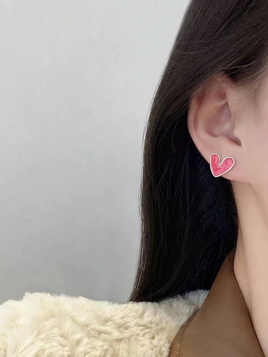 Vintage Oil-Drip Heart Stud Earrings