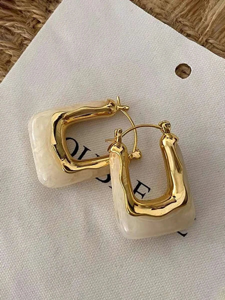 Vintage Resin U-Shaped Earrings