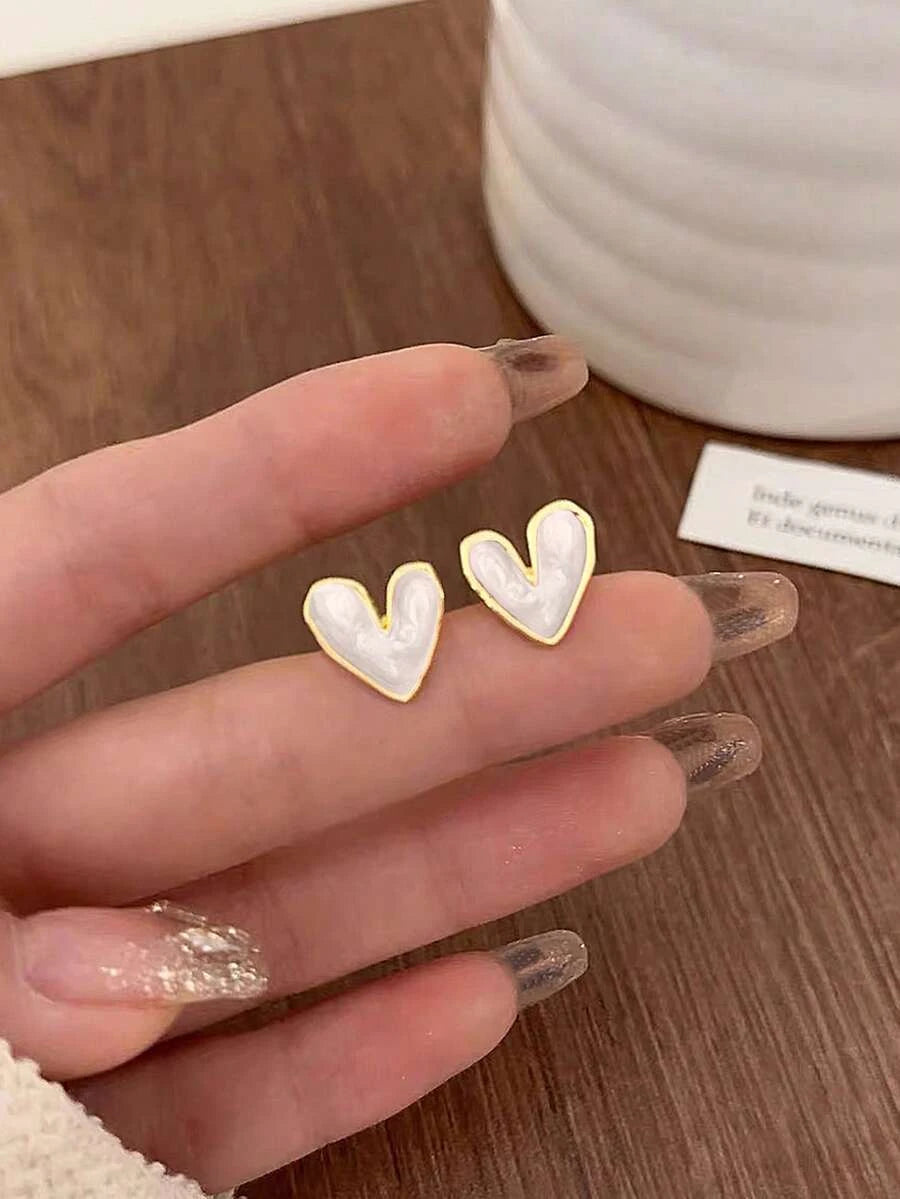 Vintage Oil Drip Heart Stud Earrings