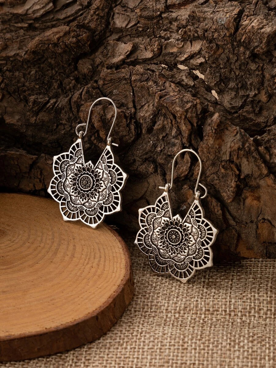 Vintage Style Rose Earrings