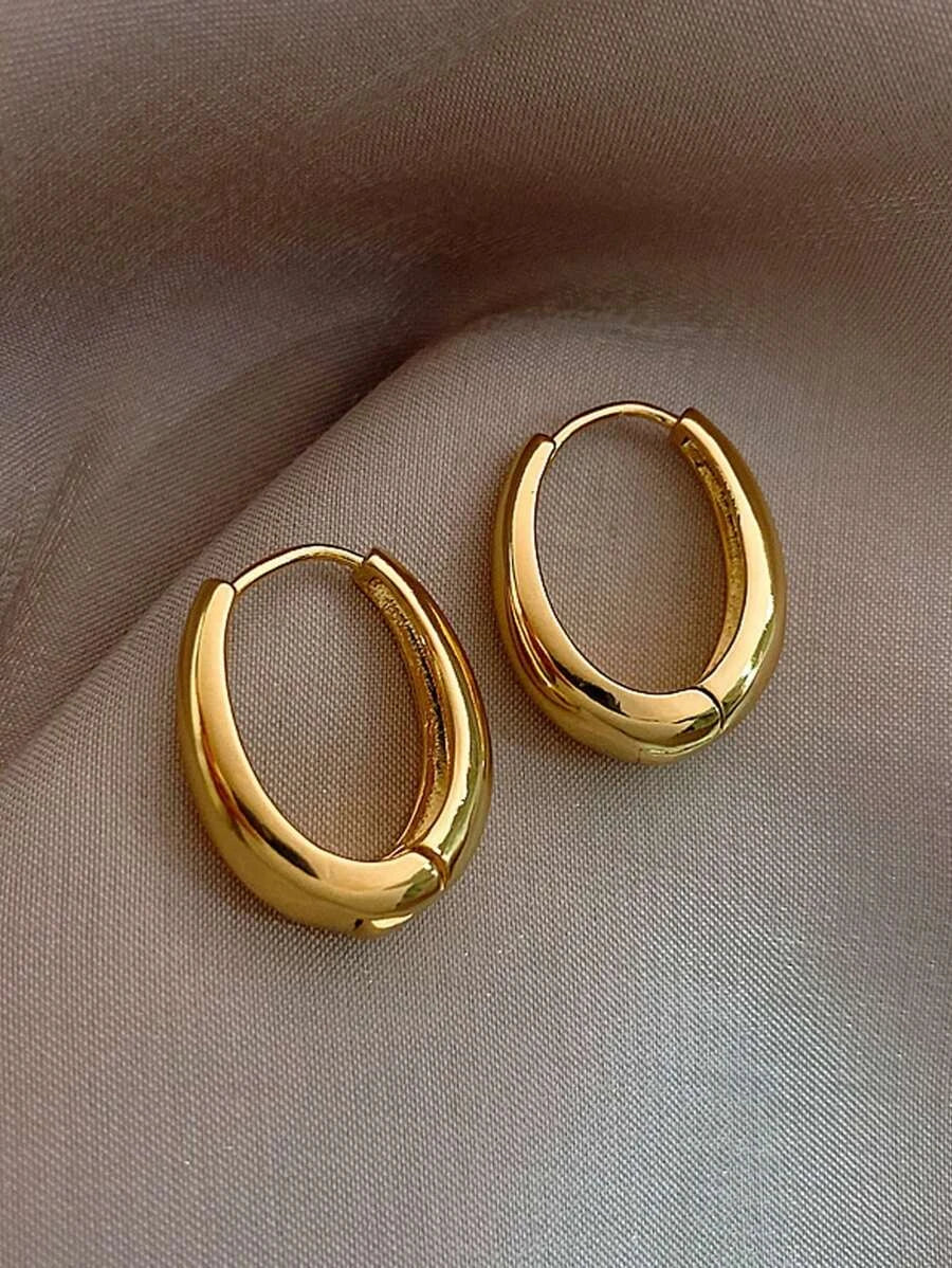 Old Money Teardrop Hoop Earrings