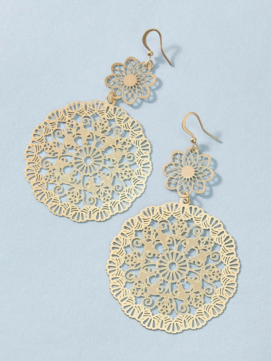 Vintage Floral Hollow Hoop Earrings
