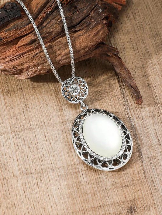 Vintage Sandstone Festival Ring