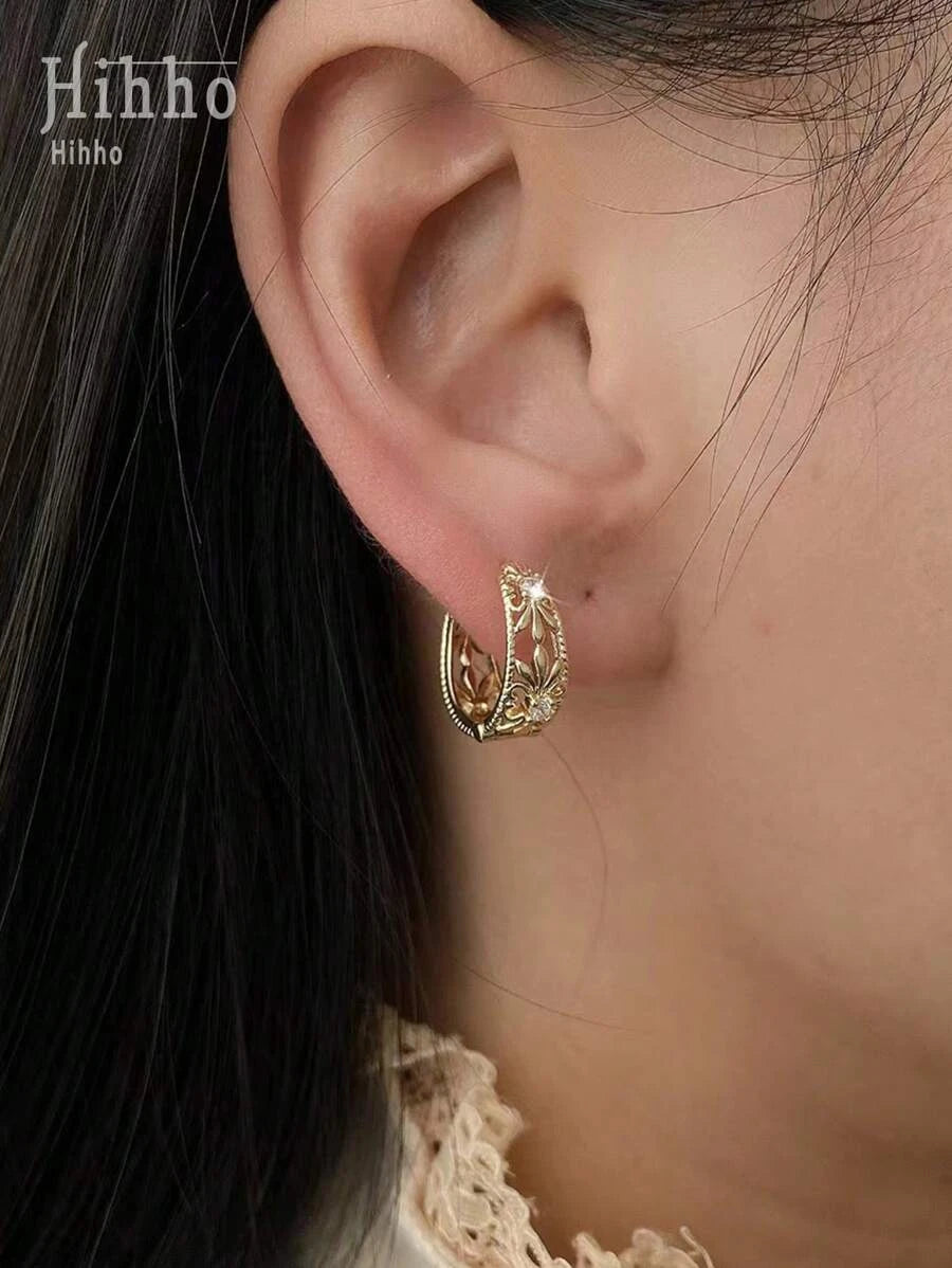Vintage Hollow Geometric Circular Earrings