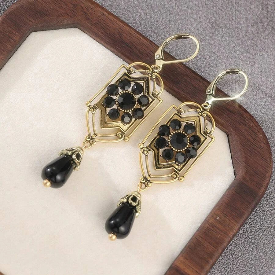 Vintage Teardrop Zirconia Earrings