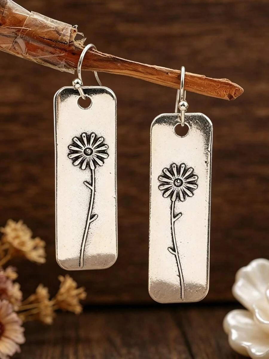Vintage Daisy Pendant Earrings