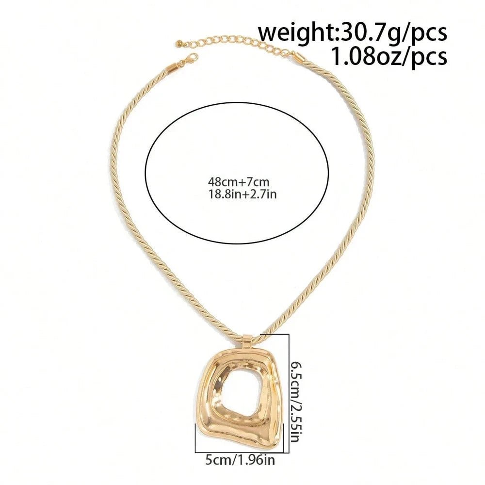Geometric Pendant Twisted Chain Necklace