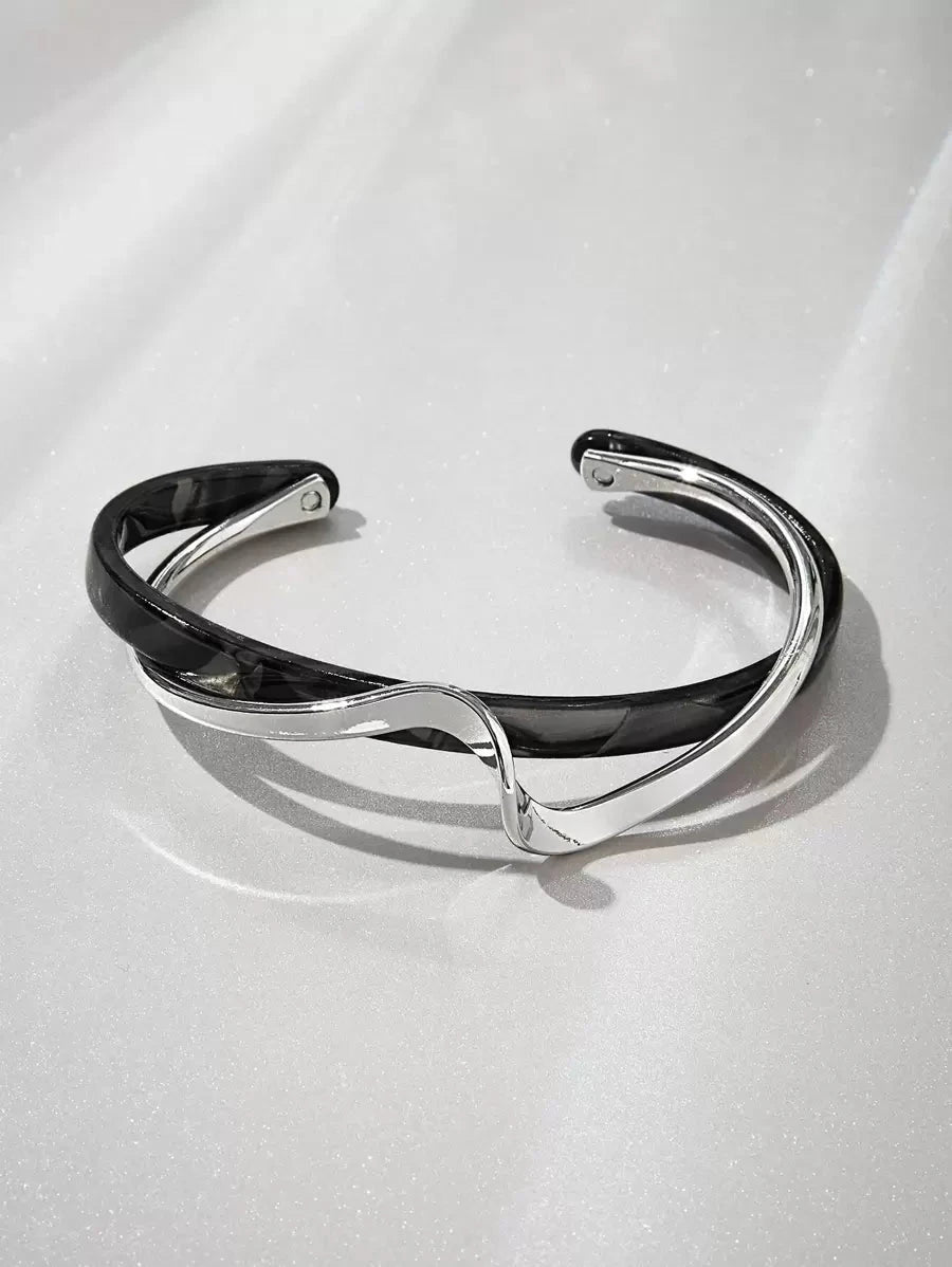Andkiss Structured Layered Cuff Bangle