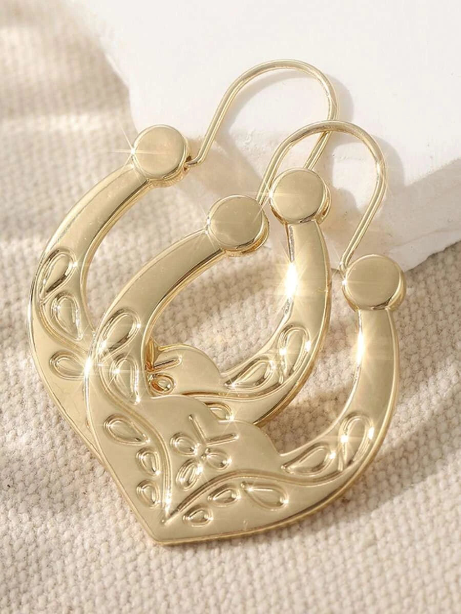 Classic Vintage Gold Carved Round Earrings
