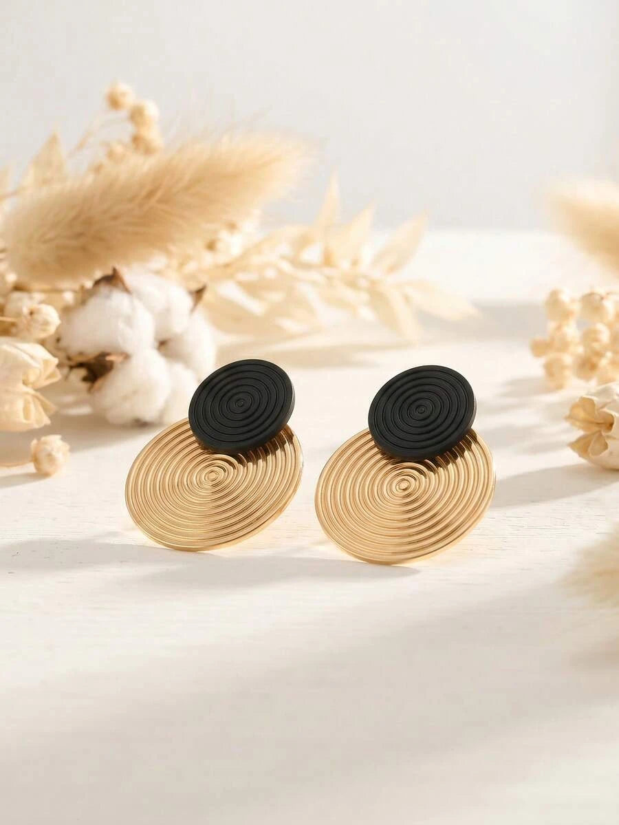 Minimalist Geometric Spiral Earrings