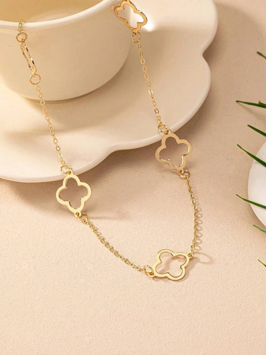 Clover Pendant Long Necklace