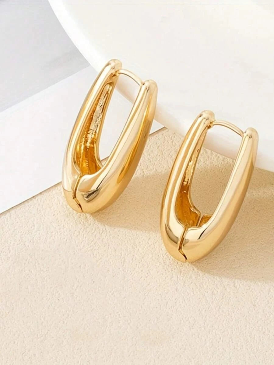 Old Money Teardrop Hoop Earrings