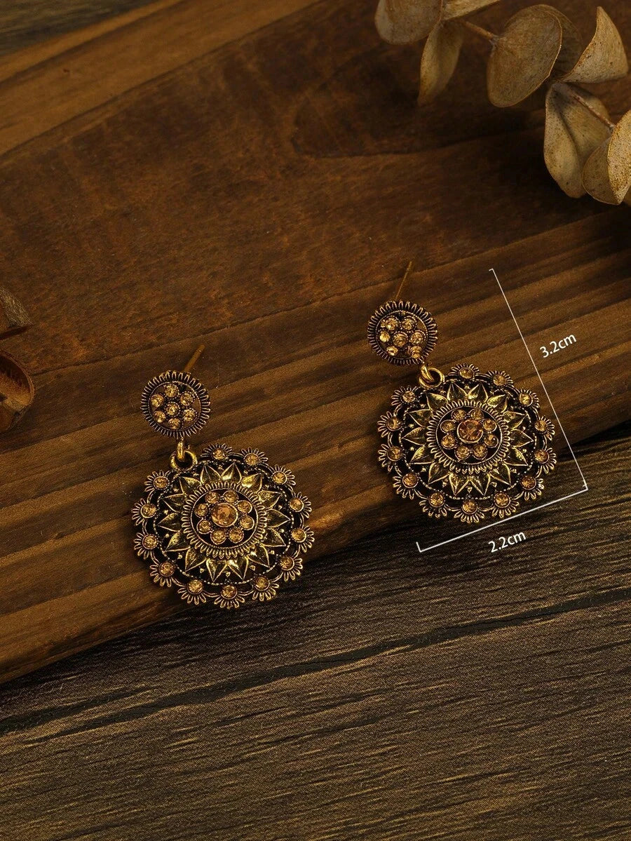 Vintage Floral Hollow Hoop Earrings