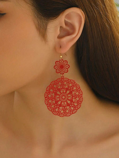 Vintage Floral Hollow Hoop Earrings