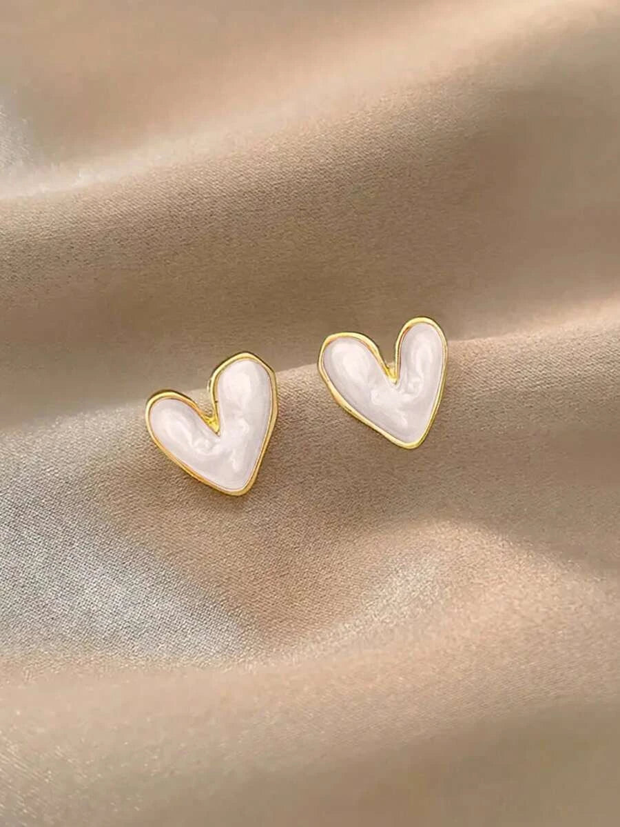 Vintage Oil Drip Heart Stud Earrings