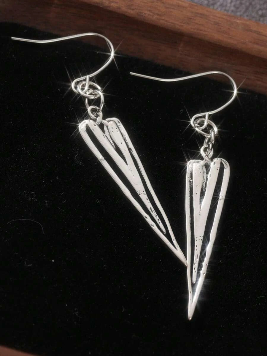 Vintage Hollow Heart Pendant Earrings
