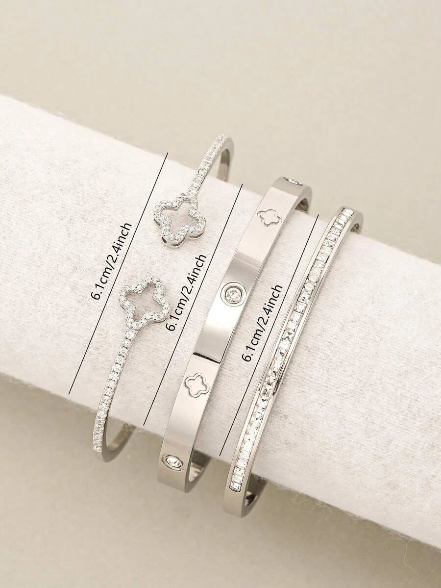 Gold Clover Bracelet Set