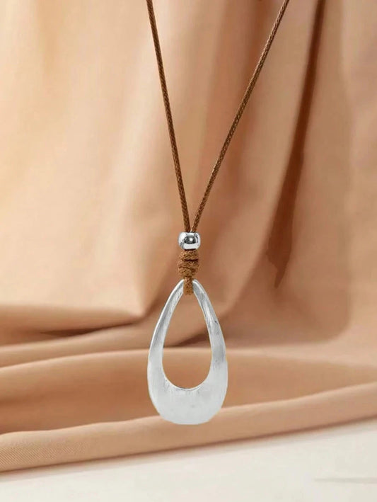 Retro Water Drop Pendant Necklace