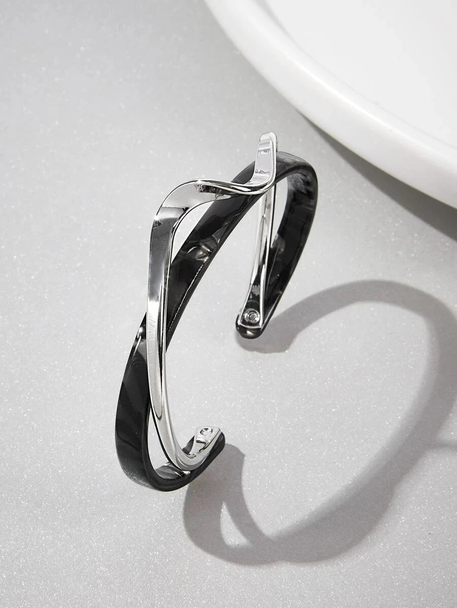 Andkiss Structured Layered Cuff Bangle
