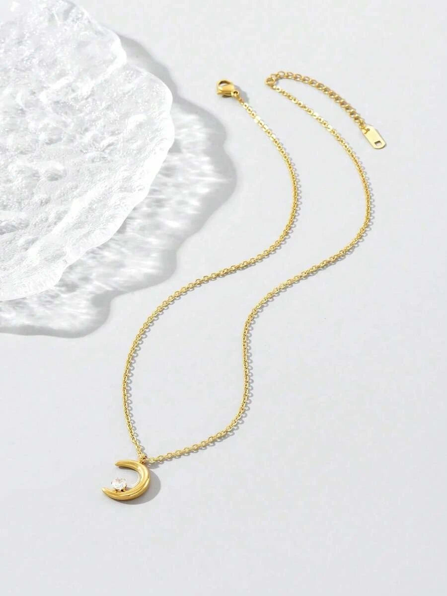 Fashionable Yellow Gold Ring