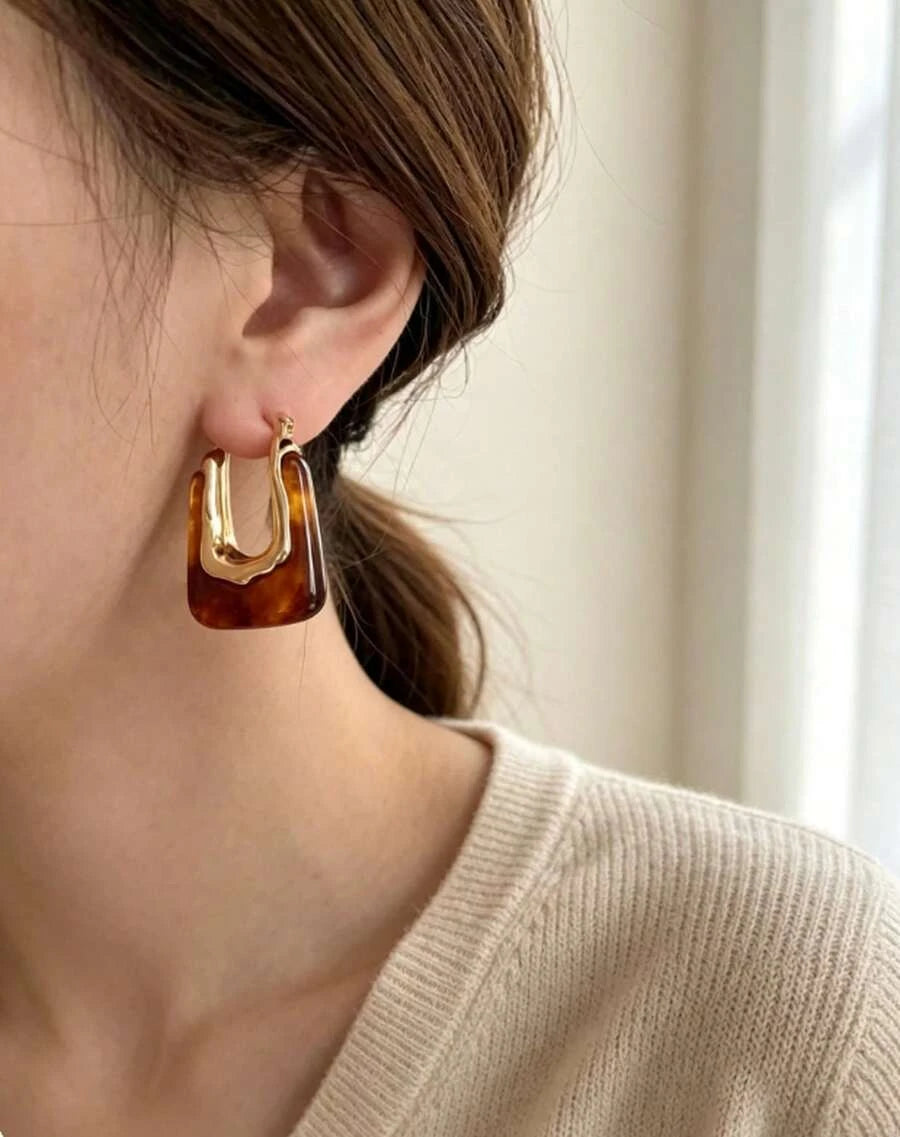 Retro U-Shaped Resin Earrings