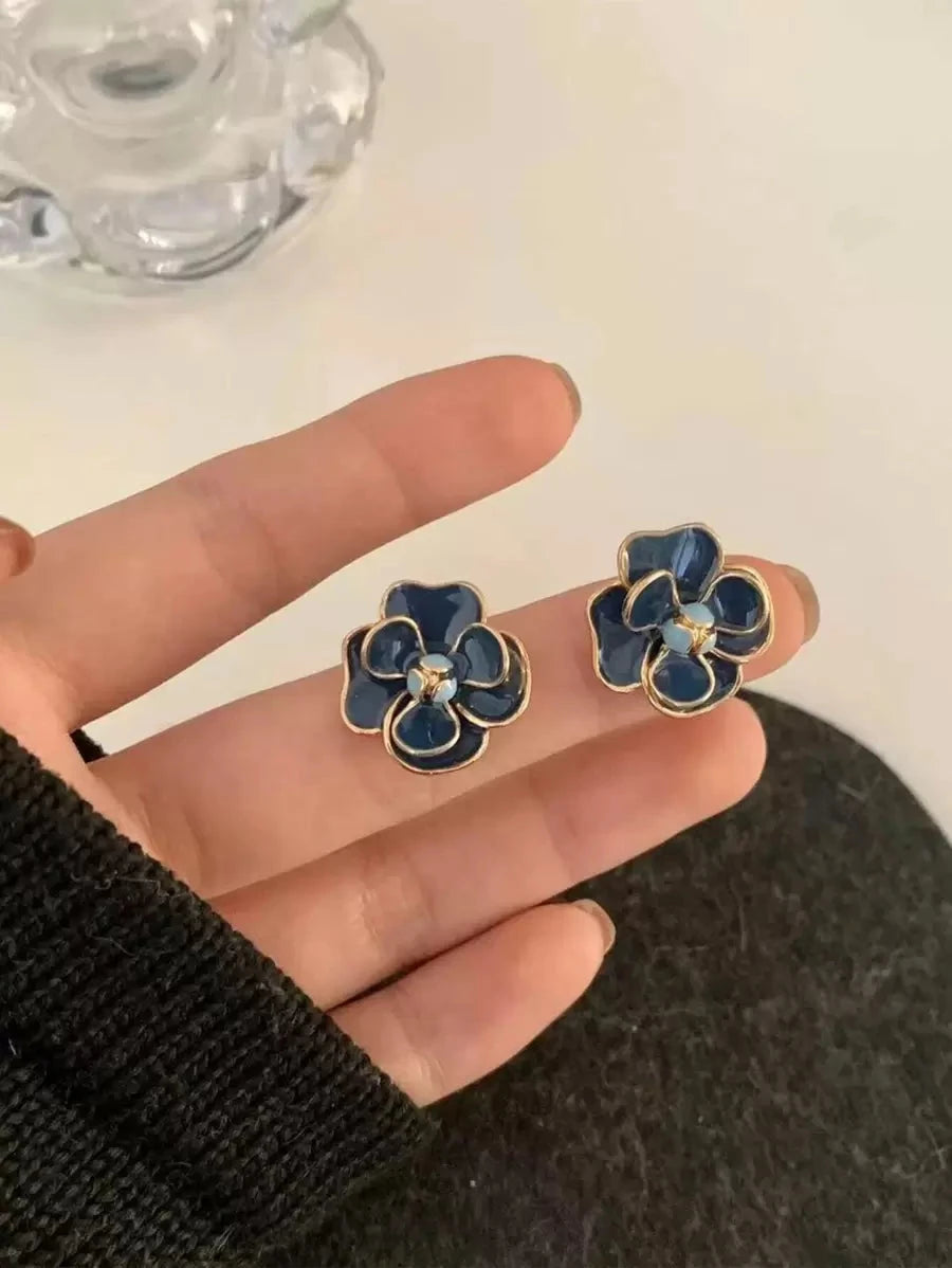 Vintage Floral Stud Earrings