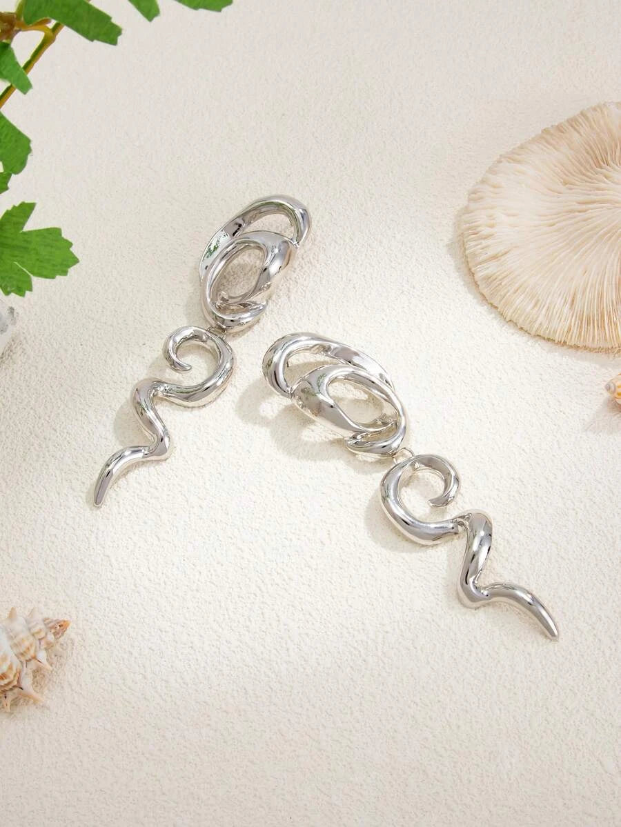 Retro Gold Abstract Spiral Earrings