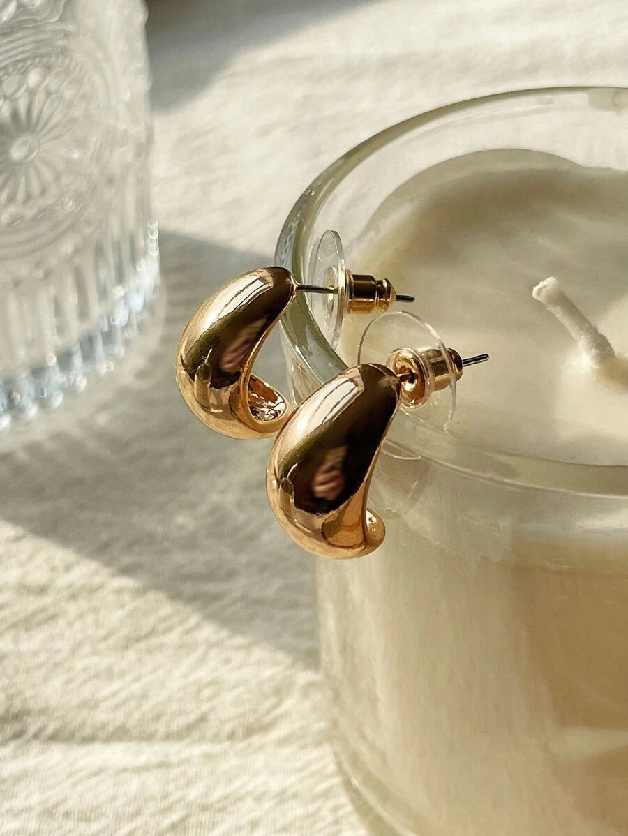 DAZY Geometric Stud Earrings