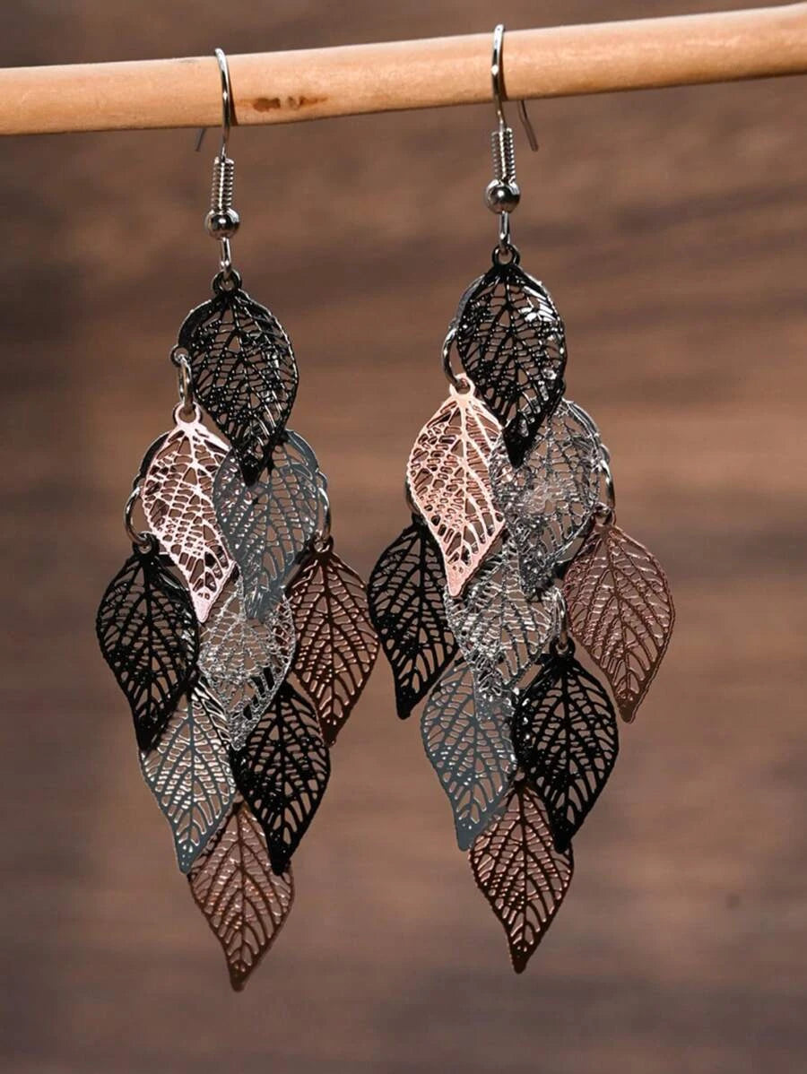 Retro Leaf Tassel Earrings