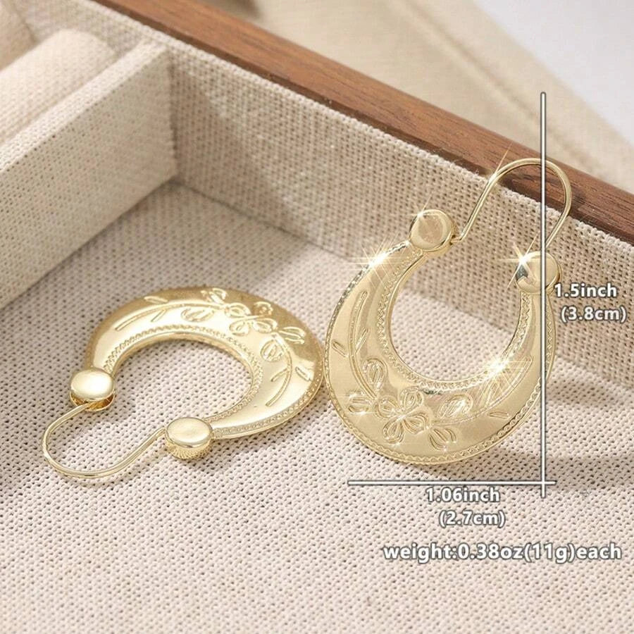 Classic Vintage Gold Carved Round Earrings
