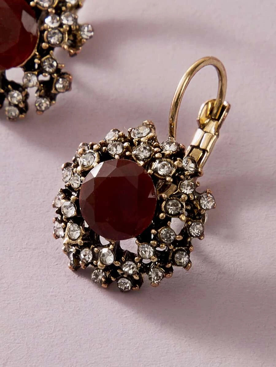 Rhinestone Decor Stud Earrings