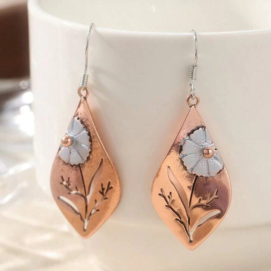 Vintage Carved Water Drop Earrings