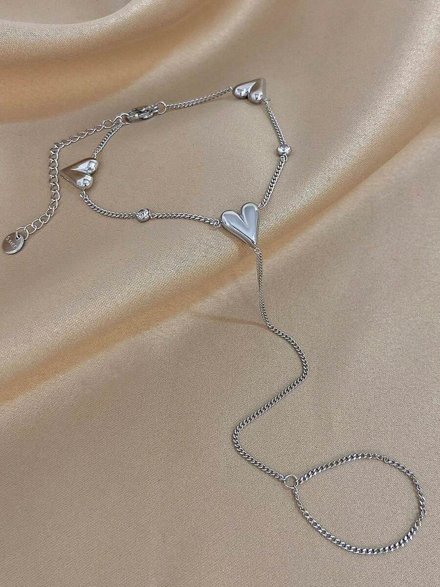Four Leaf Clover Zirconia Finger Bracelet