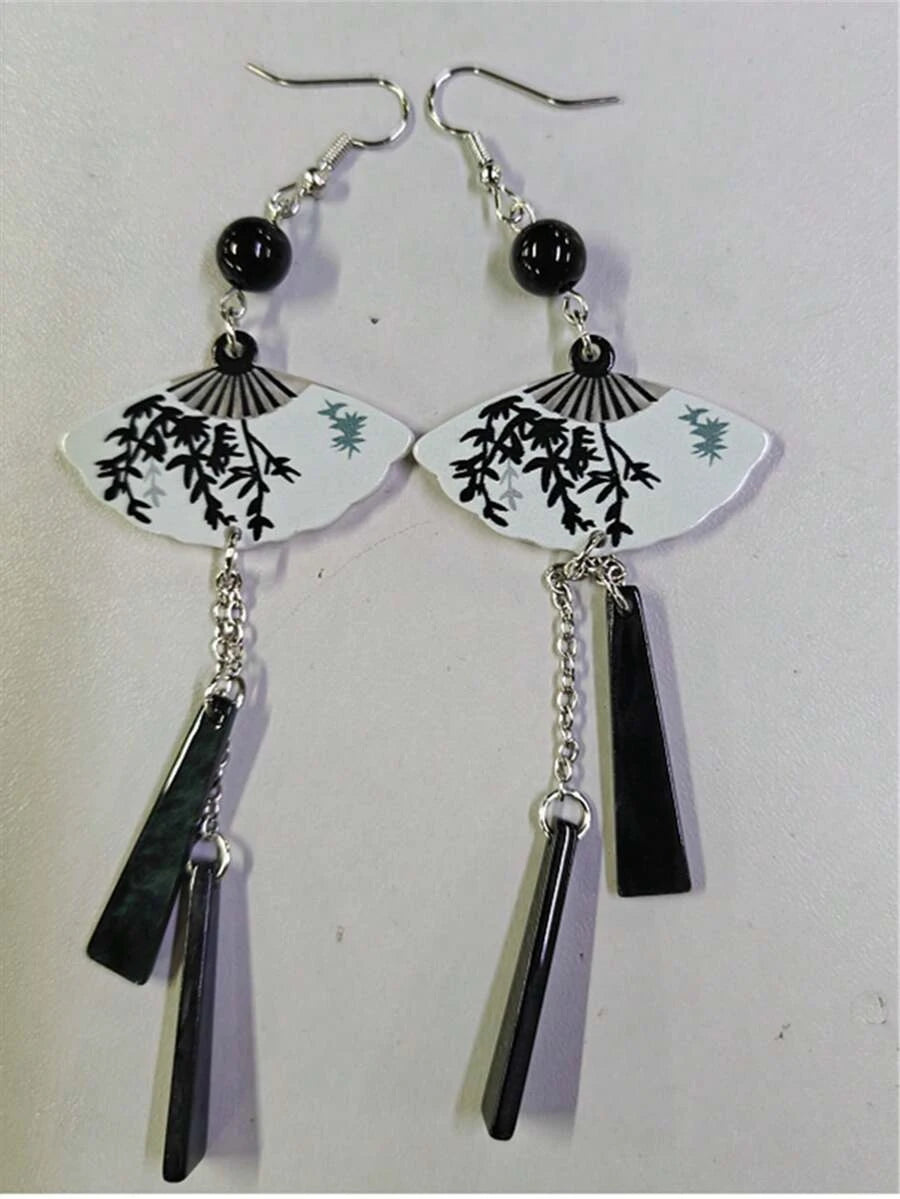 Chinese Silver Fan-Shaped Pearl Earrings