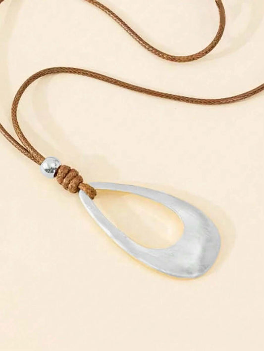 Retro Water Drop Pendant Necklace