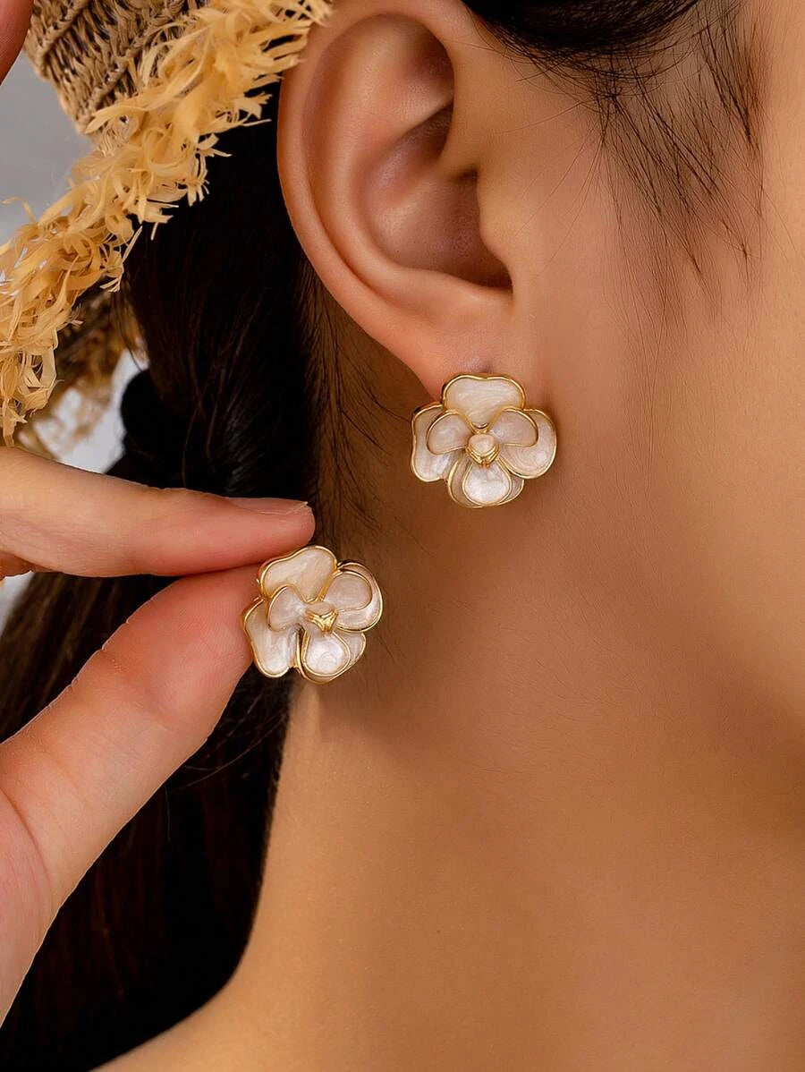 Vintage Floral Stud Earrings