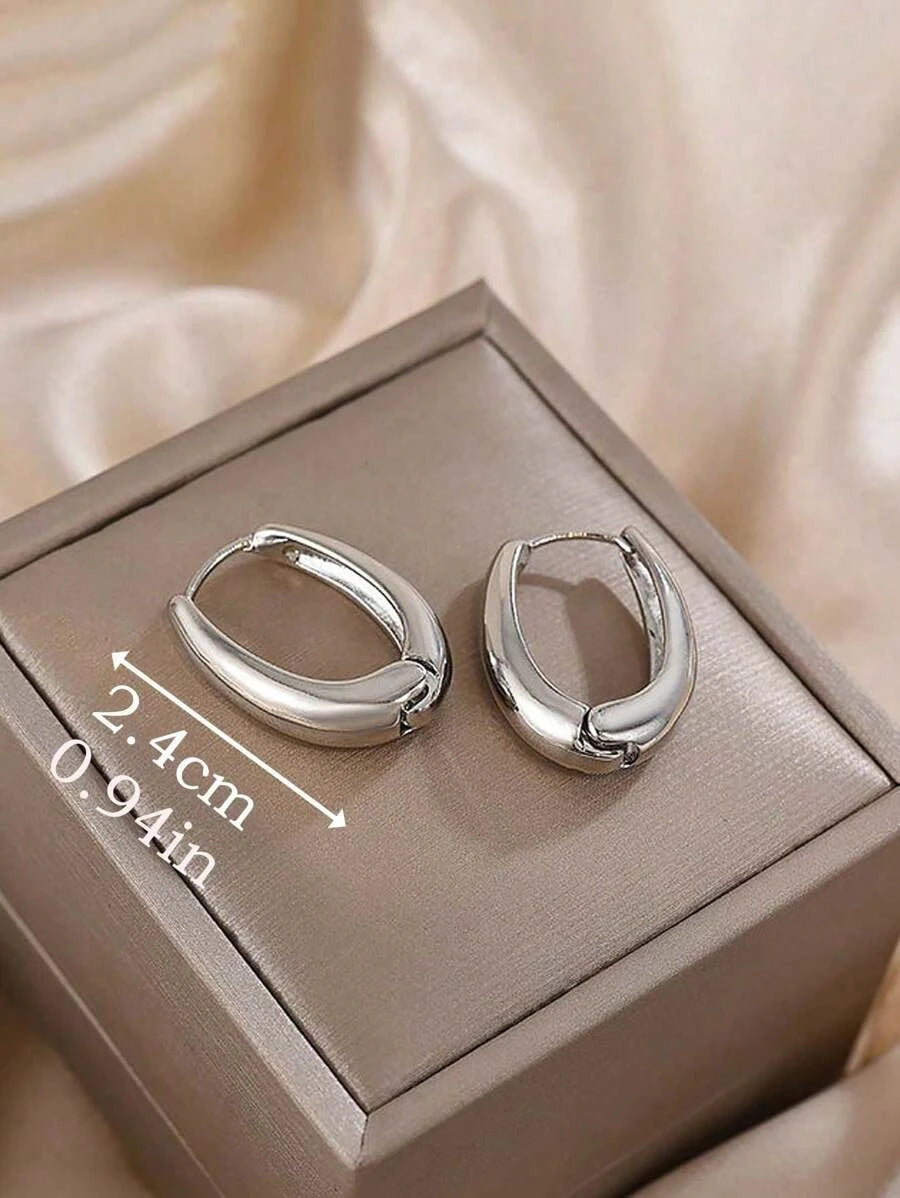 Old Money Teardrop Hoop Earrings