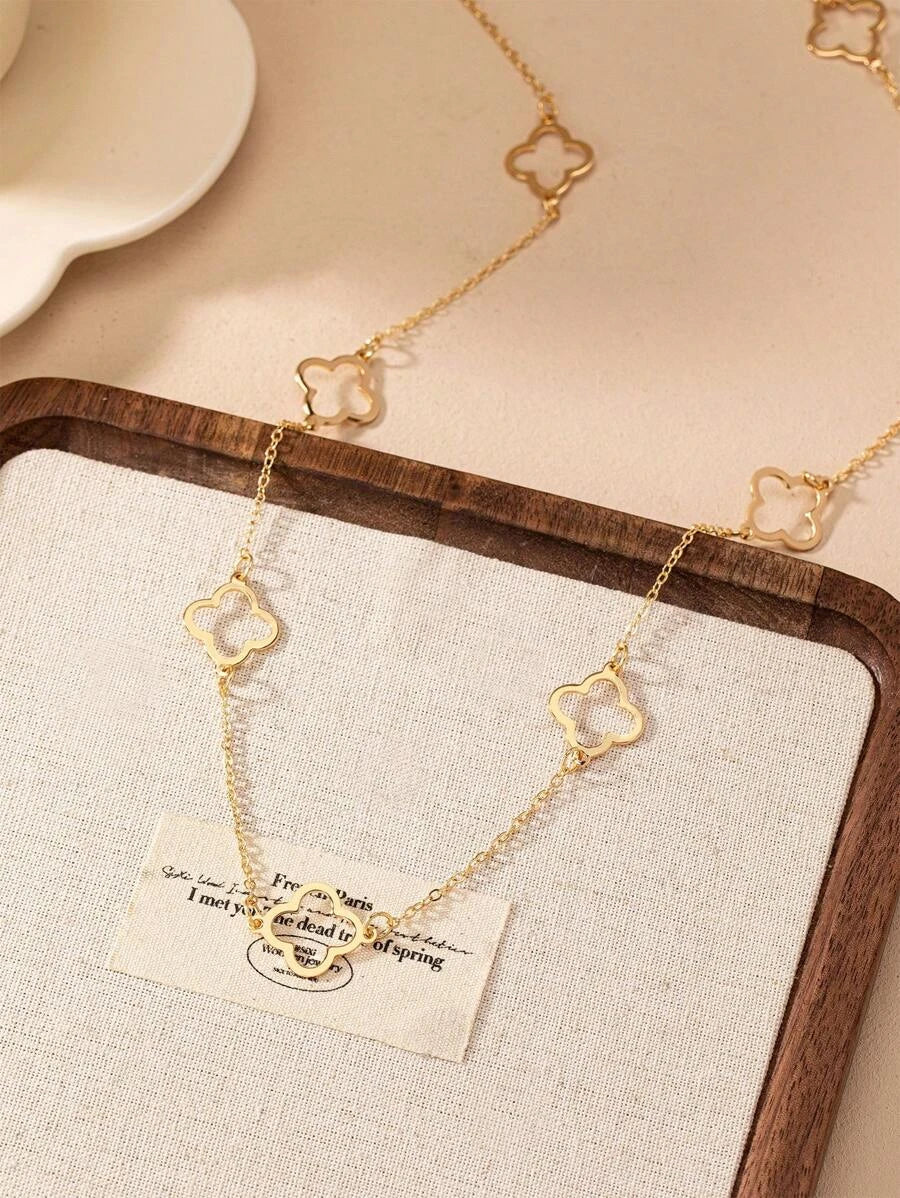 Clover Pendant Long Necklace