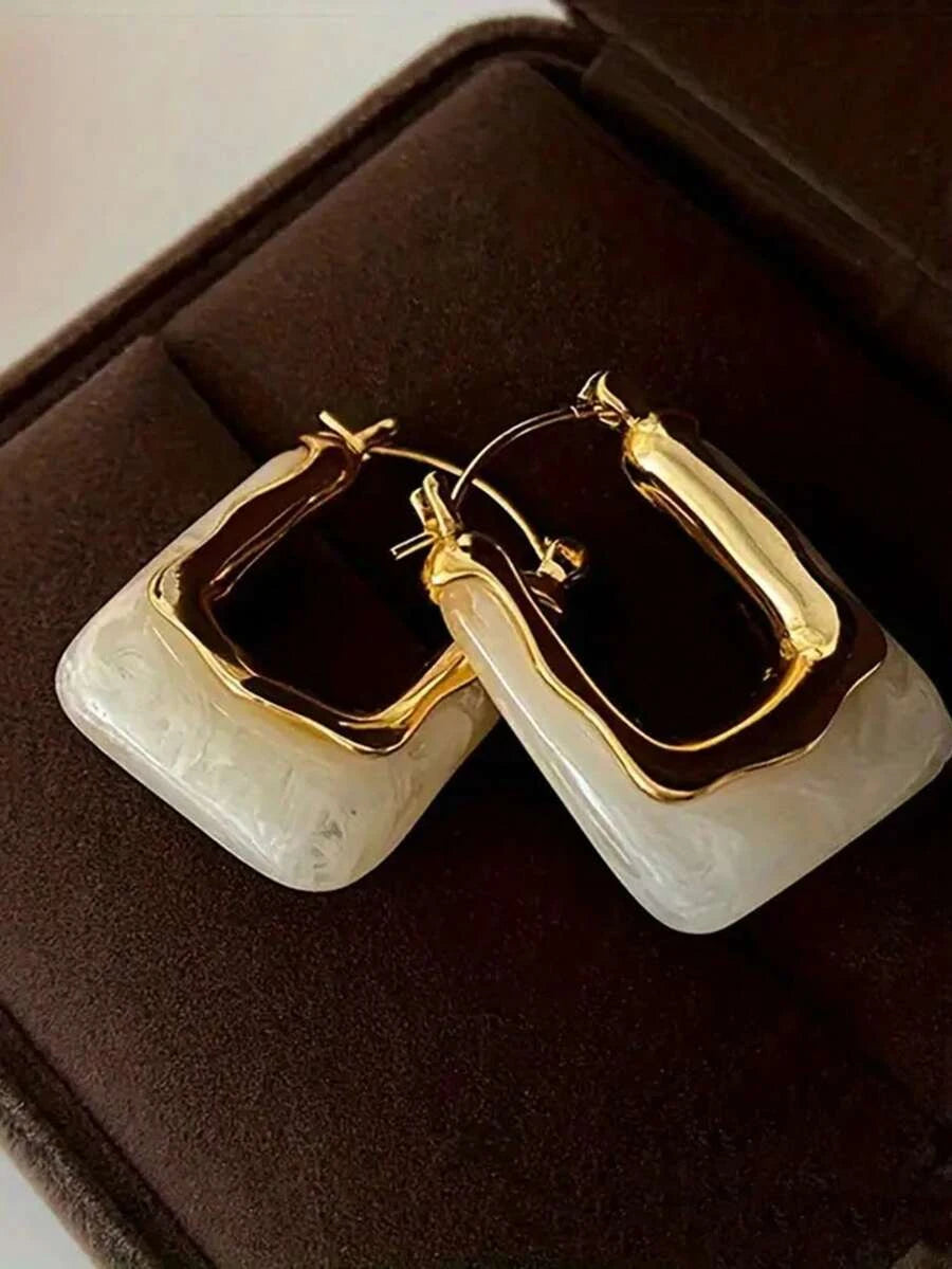 Vintage Resin U-Shaped Earrings