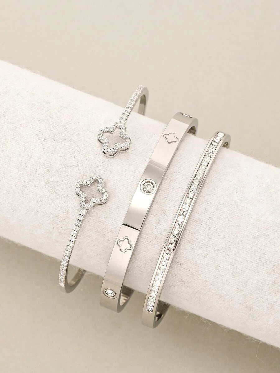Gold Clover Bracelet Set