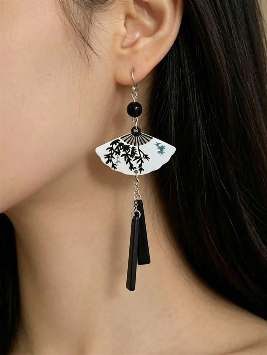 Chinese Silver Fan-Shaped Pearl Earrings