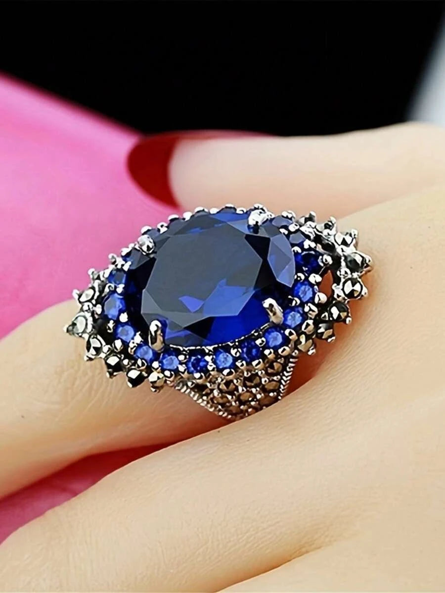 Retro Oval Red Garnet Ring